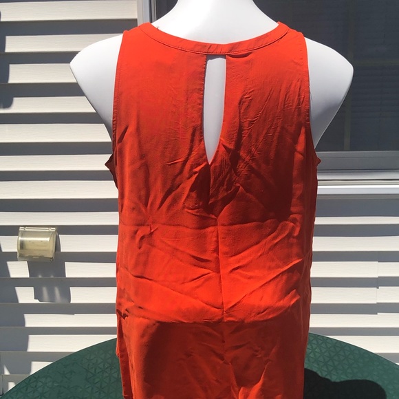 Old Navy Orange Sleeveless Top with Key Hole Back Size Medium - Picture 2 of 2
